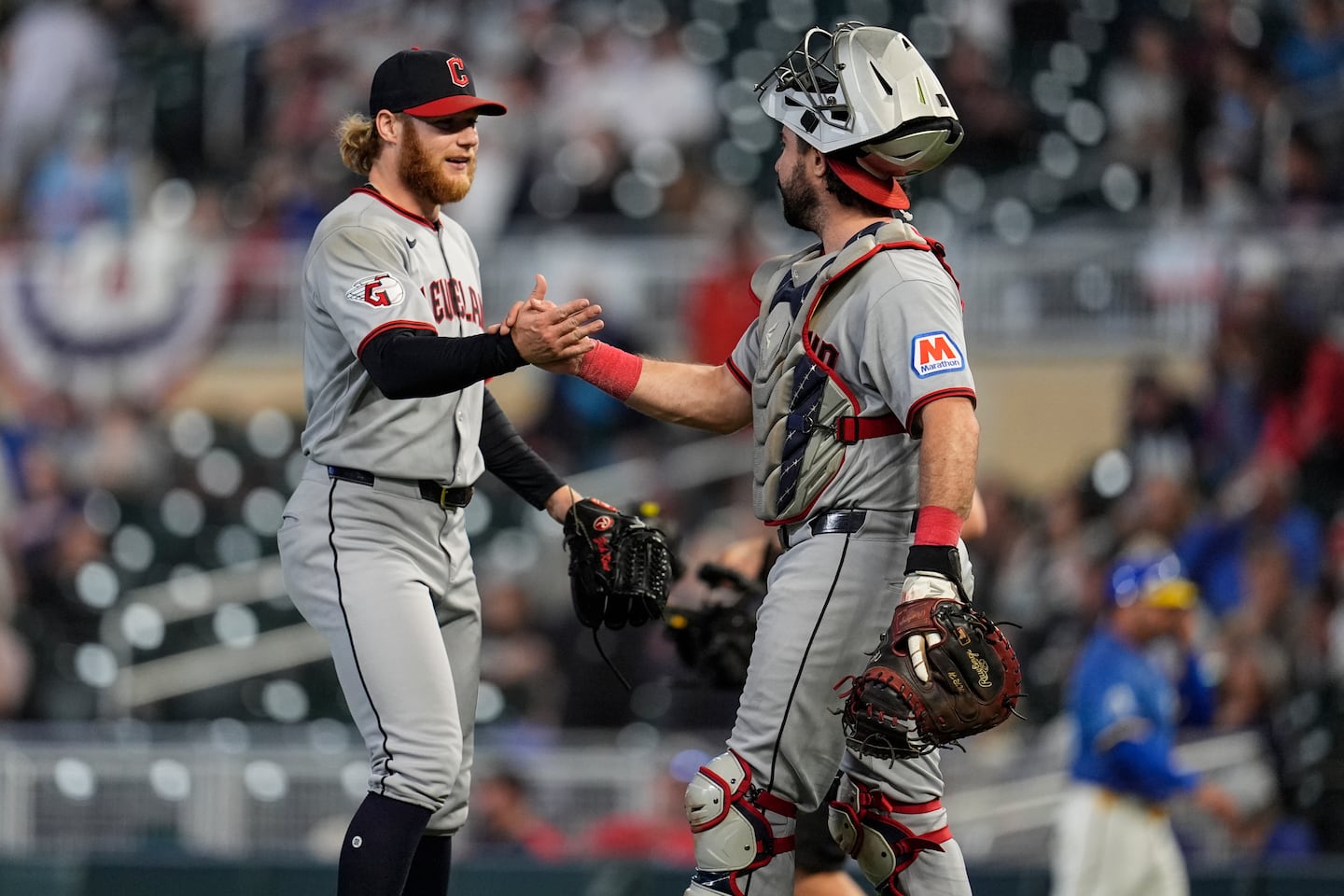 Cleveland keeps coming, closes within game of Red Sox, AL Central lead with doubleheader sweep - The Boston Globe